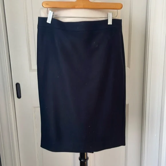 J Crew Black No. 2 Pencil Skirt in Double-serge wool (Sz 8) - NEW w/tags - Picture 2 of 9